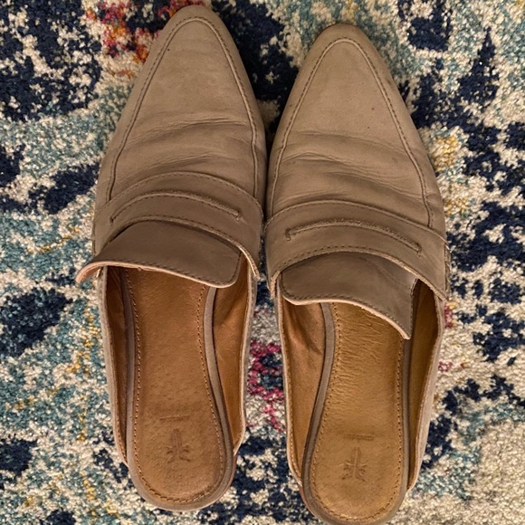 frye ellie mule